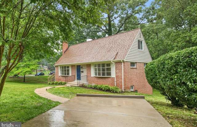 8624 PARLIAMENT Drive Gallery 3