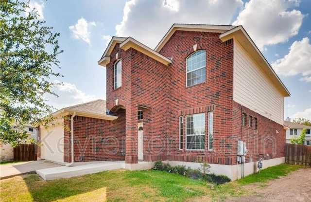 1540 Tonia Loop Gallery 2