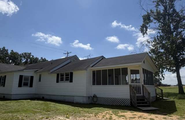 2161 North Carolina 55 Gallery 2