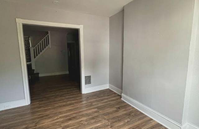122 EXTON Avenue Gallery 2