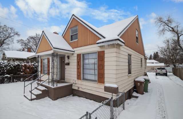 Near Campus! Cozy & Convenient Living photos photos