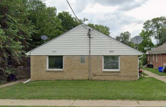 1009 Garfield Avenue - 4 photos photos