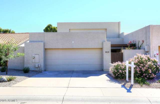 11059 E YUCCA Street photos photos