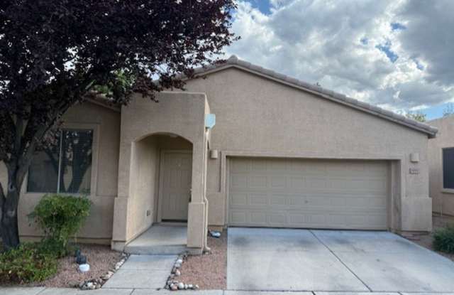 3 Bed 2 Bath Available Now!! Contact Property Pros Property Management for more details photos photos