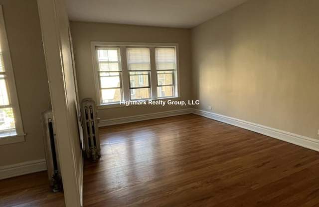 912 Reba Pl. Gallery 3