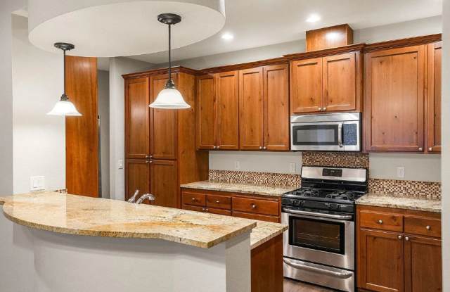 Beautiful and Spacious Single Family Condo in Fantastic NE Salem Location photos photos