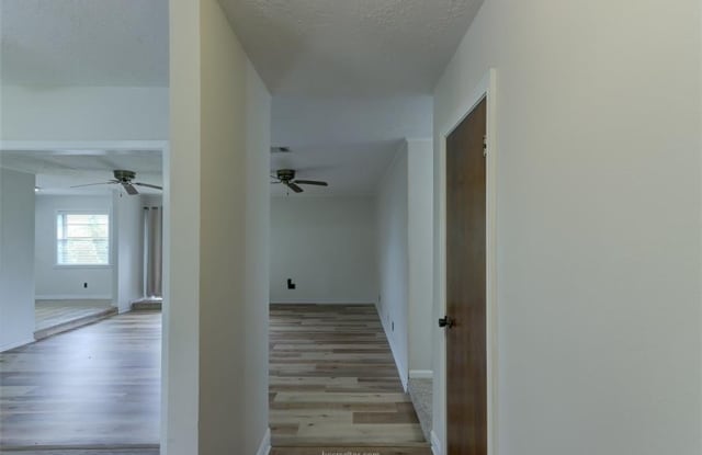3503 Old Oaks Drive Gallery 2