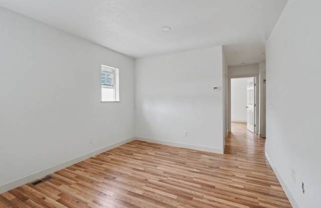 908 Indiana Street - C Gallery 2