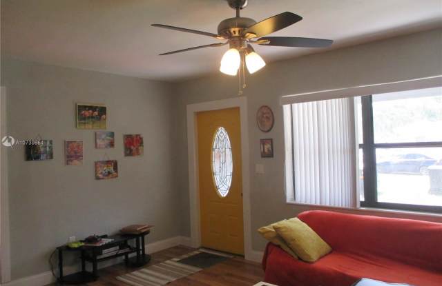 1181 NE 165th Ter # 1181A Gallery 2