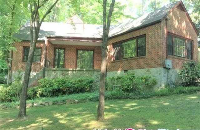 2417 Jefferson Ter - 2417 Jefferson Terrace, East Point, GA 30344