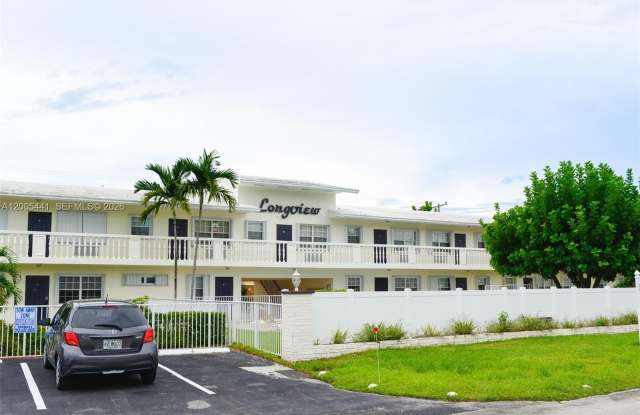 5420 NE 22nd Ter photos photos