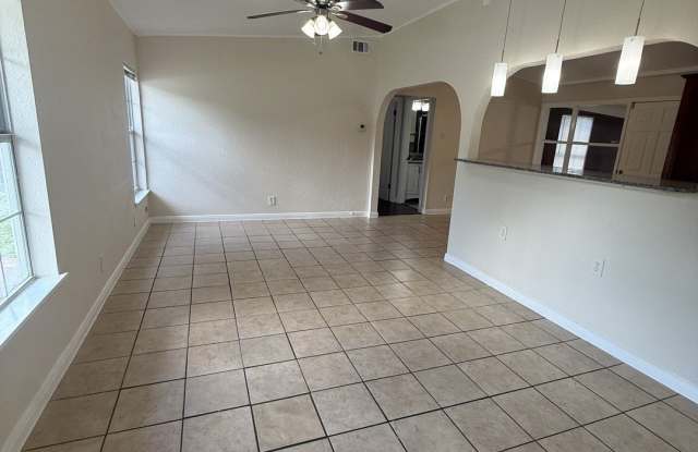 110 GREENHILL PASS Gallery 2