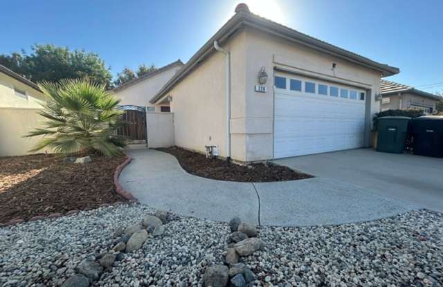 328 S Holland CT Gallery 1