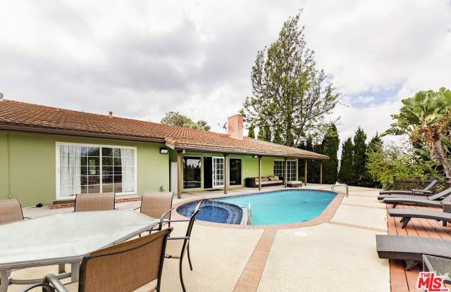 11559 DONA EVITA Dr Gallery 3