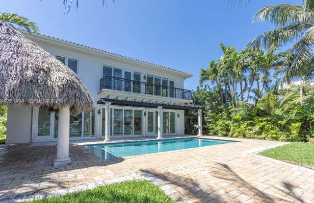 425 North Shore Drive photos photos