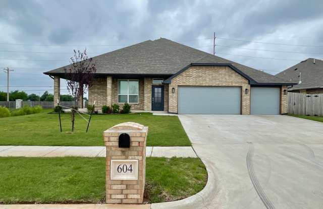 Beautiful 4 Bed 2.5 Bath!! photos photos