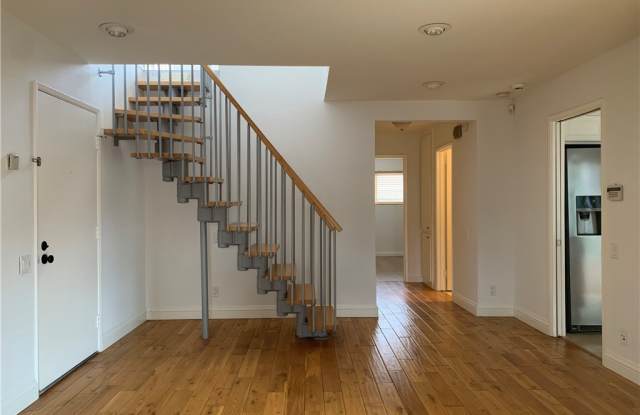 16907 Bluewater Lane Gallery 4