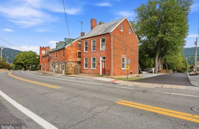 1245 W WASHINGTON ST #A Gallery 2
