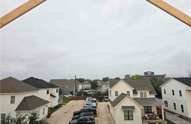 204 Fidelity Street photos photos