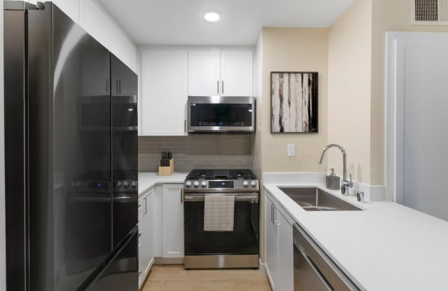 Avalon Burbank photos photos