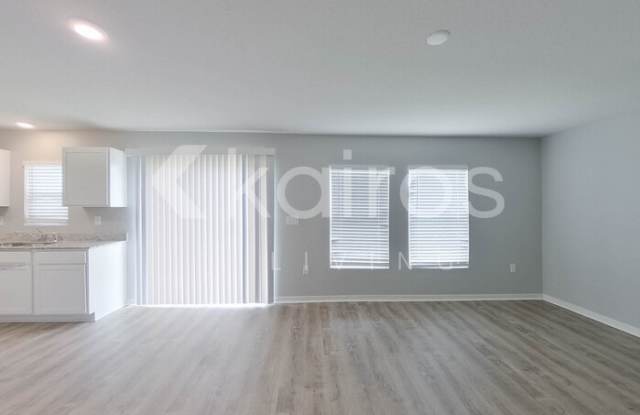 110 Kismet Parkway East Gallery 3