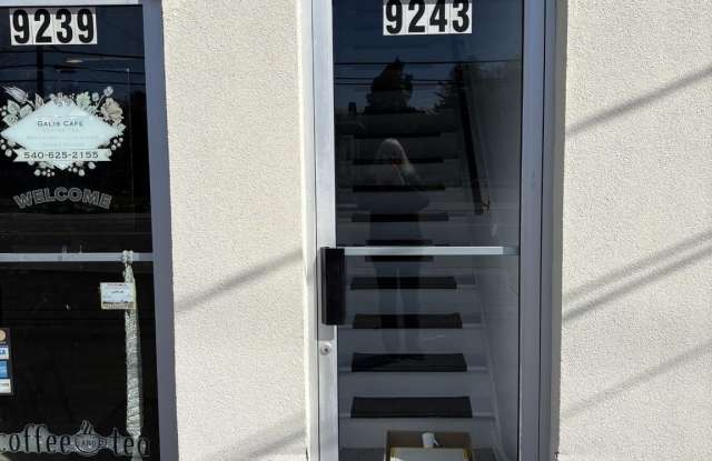 9243 KINGS HIGHWAY photos photos