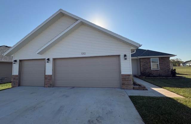 Welcome Home! Don’t Miss This One Gallery 1
