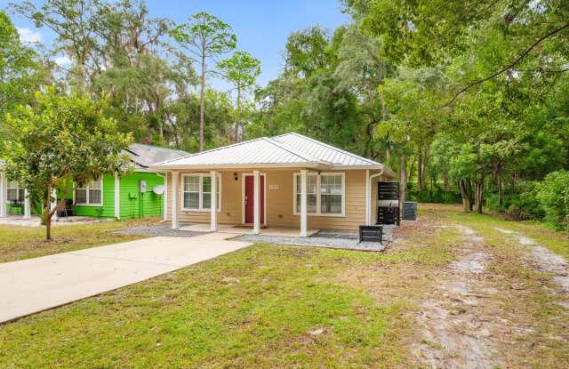 Freshly Updated Gainesville Home – 103 NE 18th Terrace Gallery 3