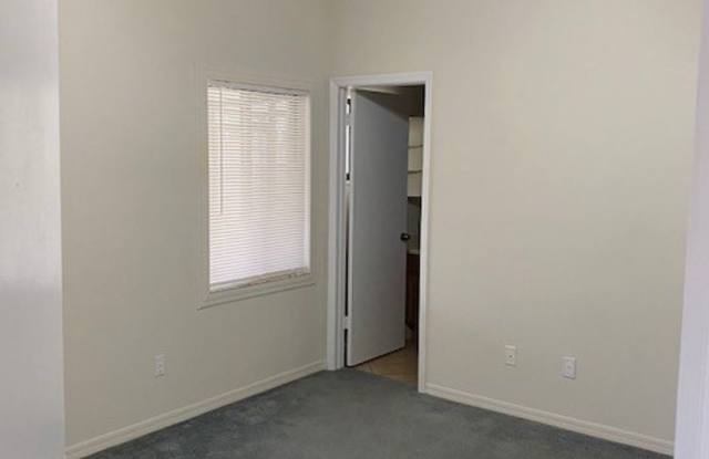 1048 Manigan Avenue Gallery 4