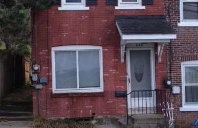 824 E 8Th Street E photos photos