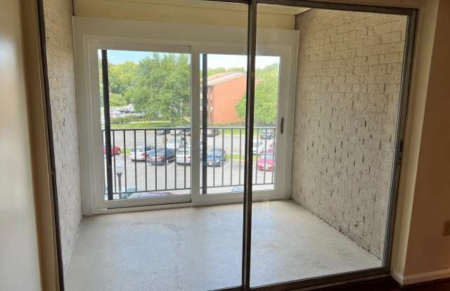 7927 MANDAN Road Gallery 4
