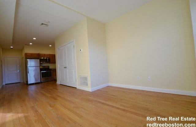 140 Union St. - 140 Union Street, Lynn, MA 01902