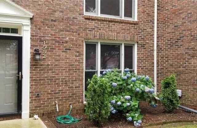 Gorgeous Updated 2BR 3BA Town house photos photos Gorgeous Updated 2BR 3BA Town house photos photos