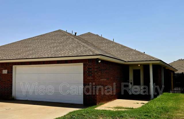 612 North Englewood Avenue - B - 612 North Englewood Avenue, Lubbock, TX 79416