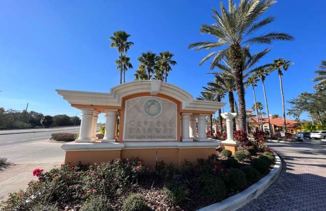 Awesome apartment at Cypress fairway! Gallery 3