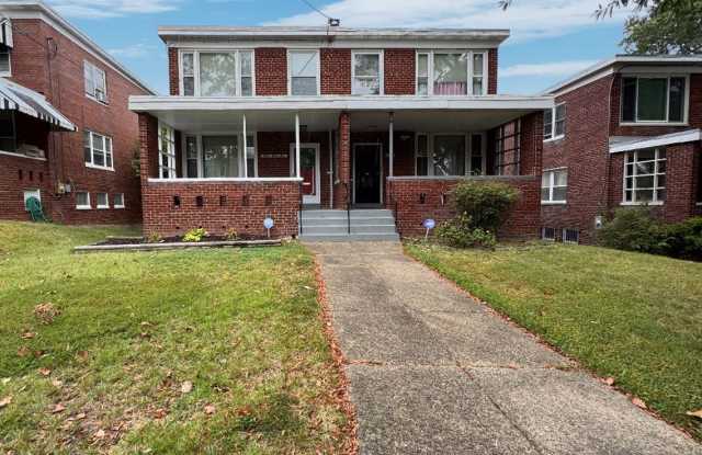 Lovely 3 BR/2 BA Semi-Detached Home in North Michigan Park! photos photos