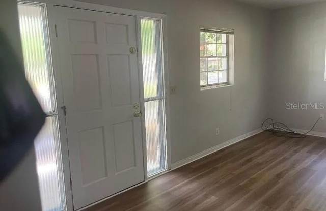 1701 NE 28TH Avenue Gallery 2