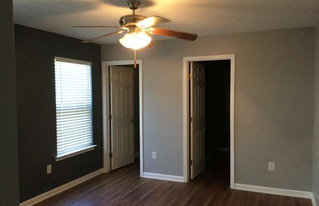126 Burkridge West Dr Gallery 4