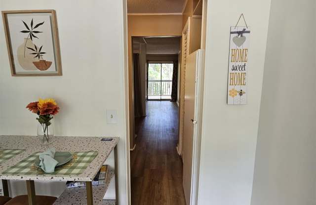 610 Putters Ln. Gallery 3