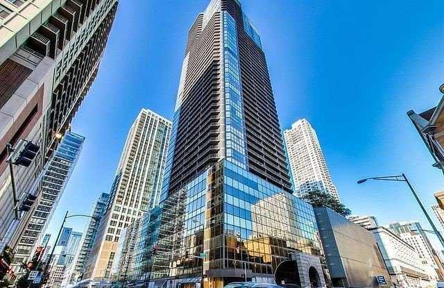 10 E Ontario Street - 10 East Ontario Street, Chicago, IL 60611