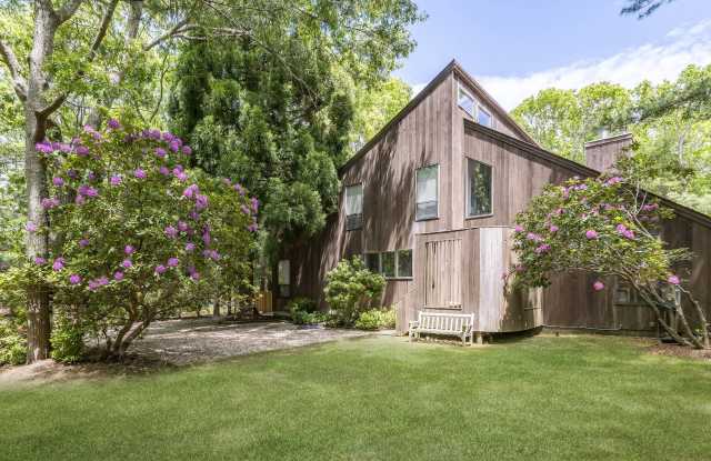 32 Quarty Circle Gallery 3