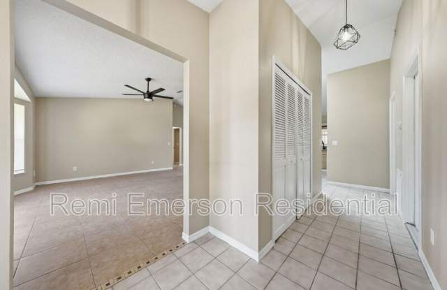 1340 Wood Lake Circle Gallery 3