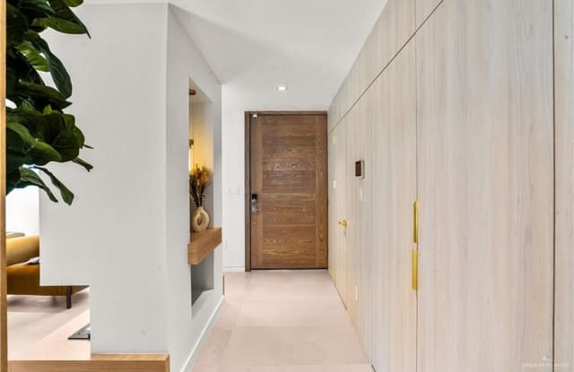 1410 S 7th Avenue Gallery 3