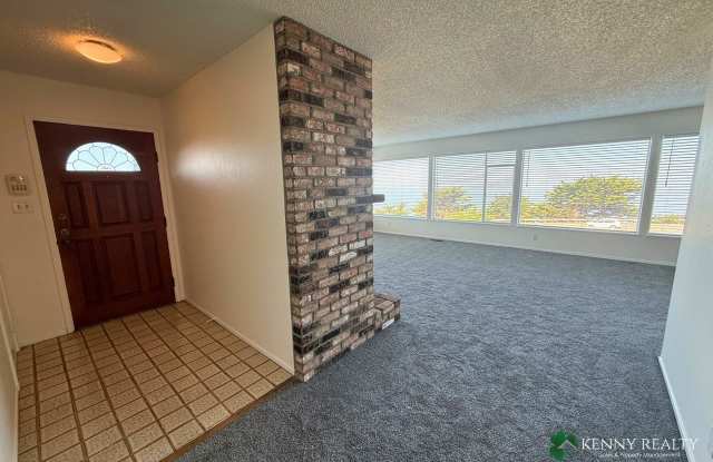 Remodeled 3BR/3BA Ocean-View Home on a Cul-de-Sac in Pacifica Gallery 4