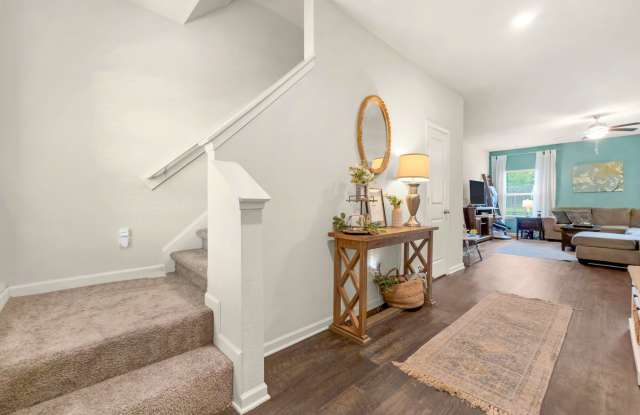 200 Oliver Drive Gallery 2