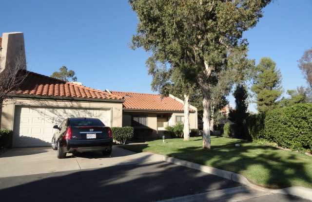 3 Bed 2 Bath House in El Cajon - Brand New Flooring ONE of a KIND! UPDATED AND PRIVATE! - 1534 Shadow Vista Way, El Cajon, CA 92019