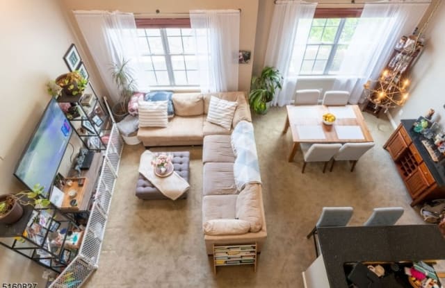 16 Taft Ln - 16 Taft Lane, Morristown, NJ 07960