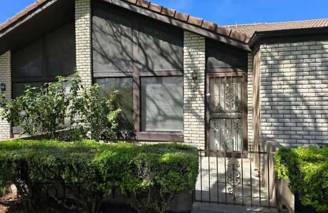 2 Bedroom 2 Bath Town Home in Town Oaks - 777 South 400 East, St. George, UT 84770