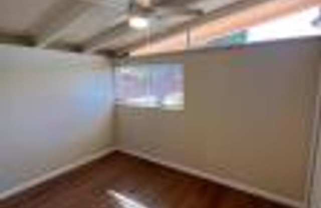 Family Neighborhood!! 3BR-2BA Home Gallery 4