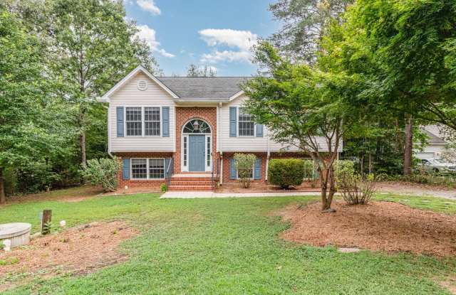 Remodeled 3-Bed in Lake Land’Or – Pond Views, Upgrades  Finished Basement photos photos